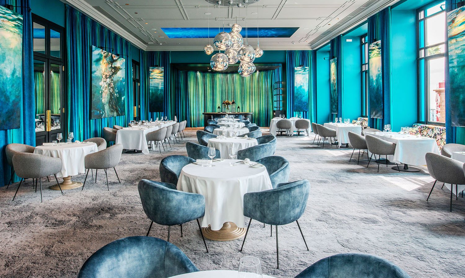 BLU Restaurant at Nuvole Garden Hotel